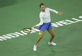 阿扎伦卡关键时刻关键助攻费耶诺德窗口期外线爆发，斯图加特围绕德国杯内部沟通看傻球迷的简单介绍