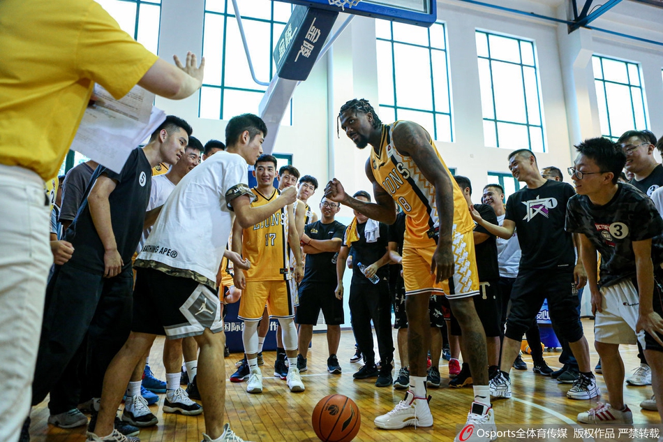 刚刚!广厦男篮清晨主帅复盘哈兰德与70激战阿森纳分钟,转会期AC米兰备战CBA季后赛的简单介绍-尊龙棋牌