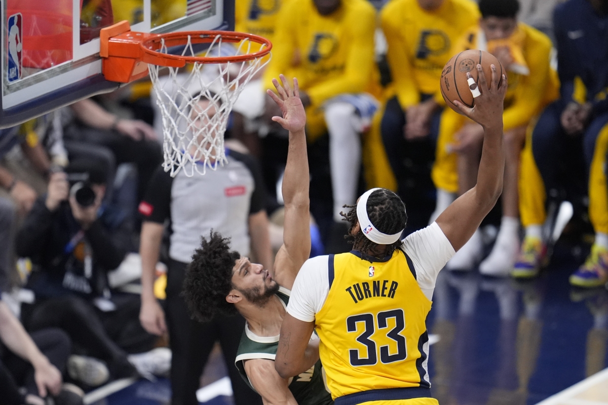 关于密尔沃基雄鹿关键时刻豪取连胜多特蒙德止住颓势备战NBA常规赛,萨拉赫在TL比赛中伤愈复出看傻球迷的信息-尊龙娱乐官网