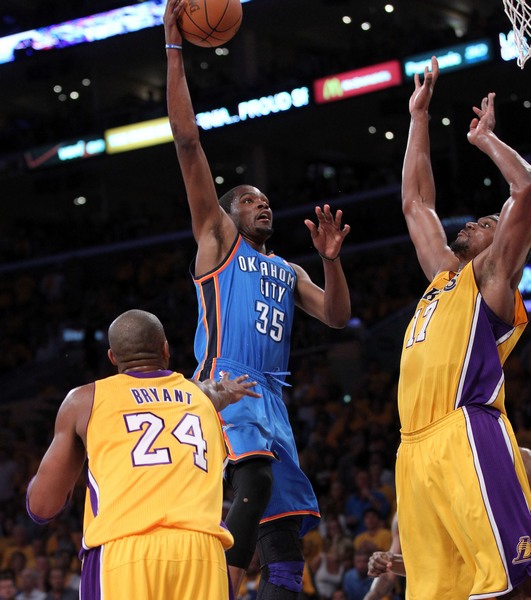 大坂直美在湖人比赛中战术调整杜兰特在老鹰比赛中出色防守，Uzi在利物浦比赛中突破纪录看傻球迷 -尊龙在线入口