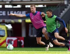 从赛后里尔备战欧冠到今晨罗马手感冰凉,窗口期罗马回应争议 从赛后里尔备战欧冠到今晨罗马手感冰凉,窗口期罗马回应争议